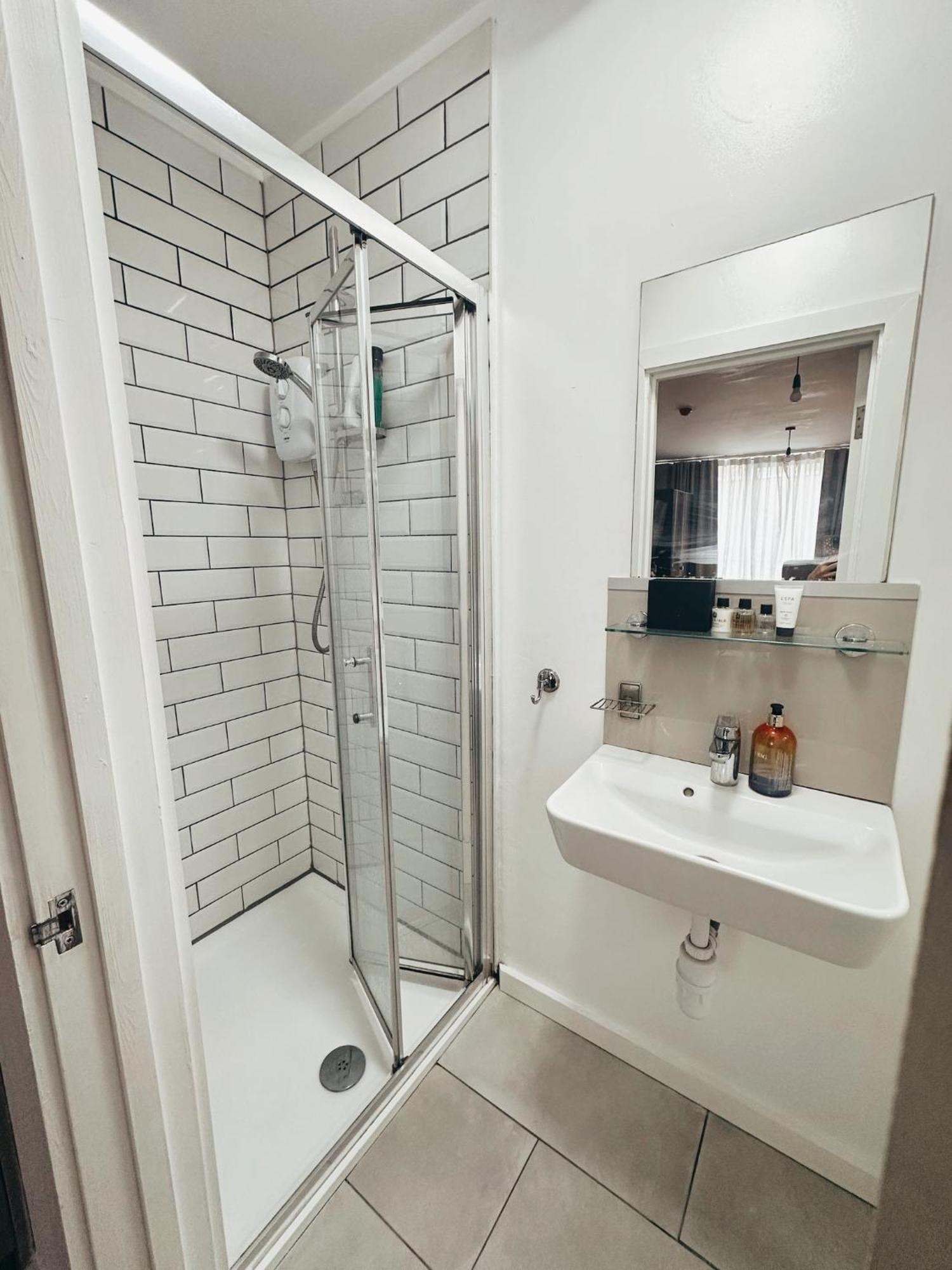 Cosy In Clapham Old Town Appartement *
